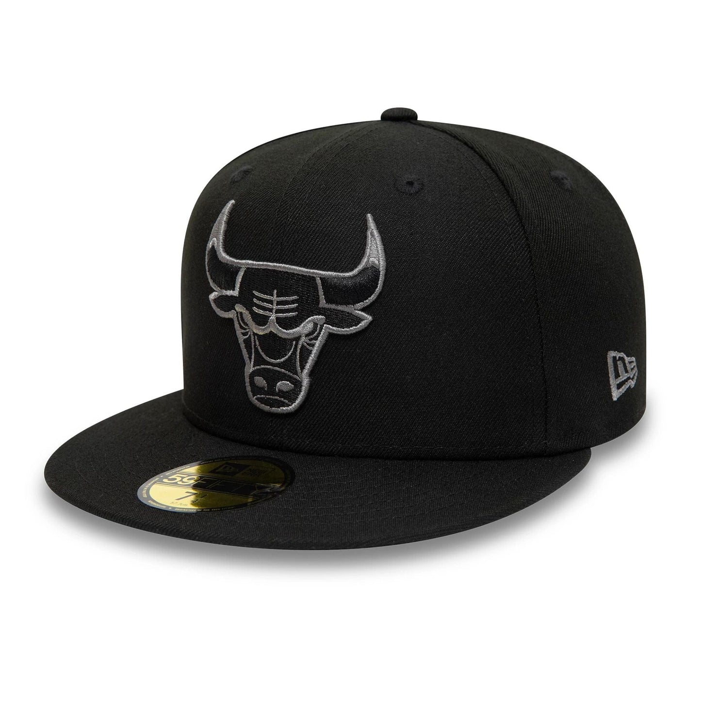 This is a Chicago Bulls NBA Black 59FIFTY Fitted Cap 1