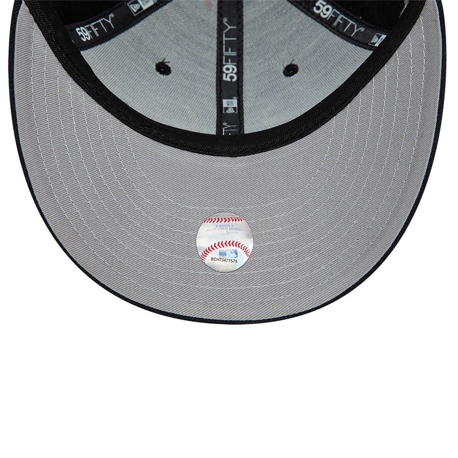 Pictured is this New York Yankees MLB Black Low Profile 59FIFTY Fitted Cap 2