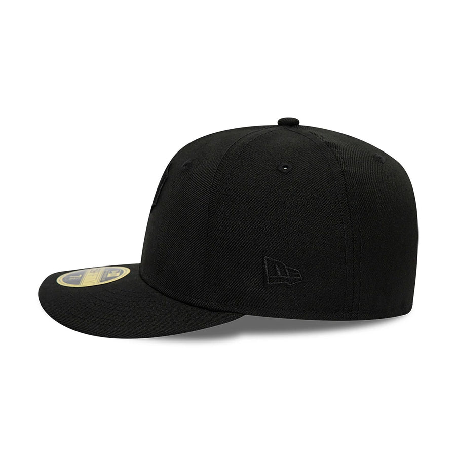 This is a Pittsburgh Pirates MLB Black on Black 59FIFTY Low Profile Cap 3