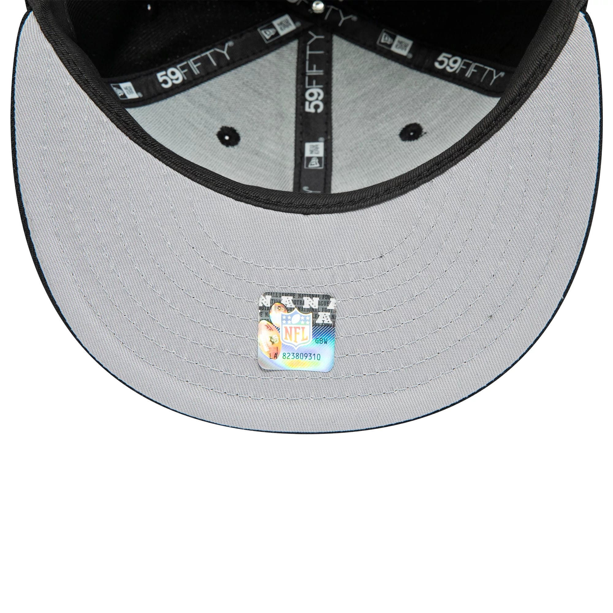 This is a Tampa Bay Buccaneers NFL Black 59FIFTY Fitted Cap 4