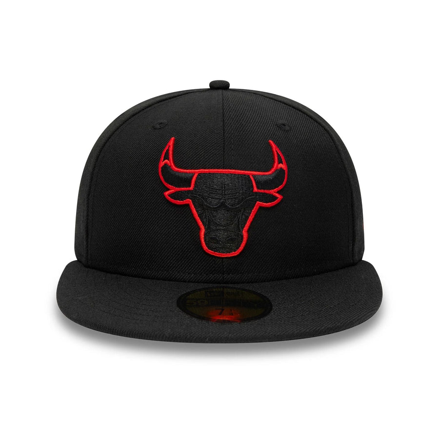 This is a Chicago Bulls NBA Black 59FIFTY Fitted Cap 2