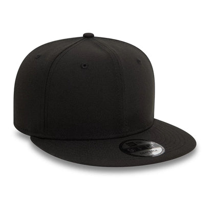 This is a New Era Essential Black 9FIFTY Snapback Cap 2