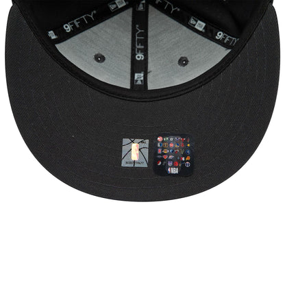 This is a Chicago Bulls NBA Over To The Bulls Grey 9FIFTY Snapback Adjustable Cap 4