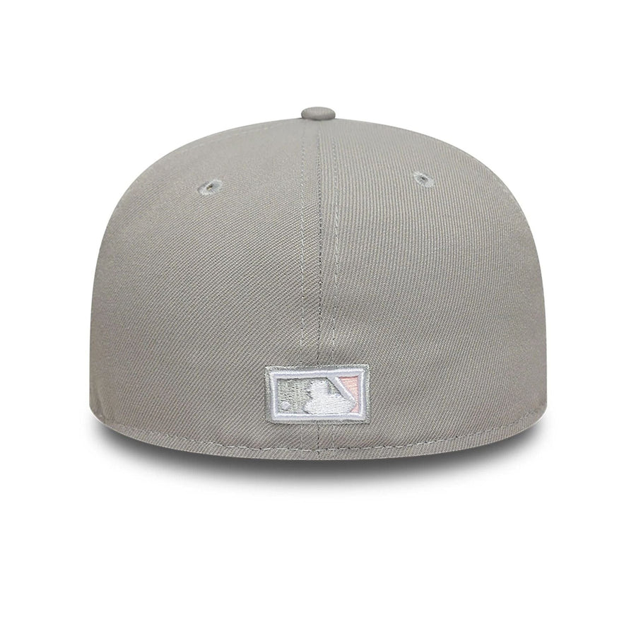 This is a New York Yankees Grey 59FIFTY Fitted Cap 7