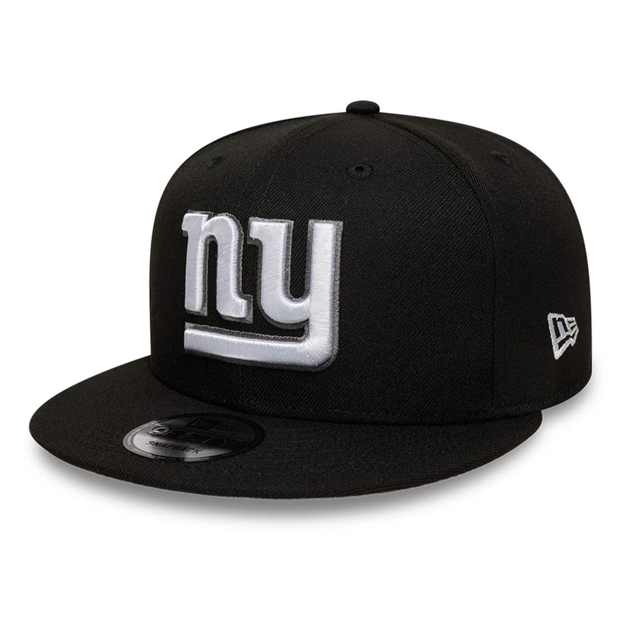 This is a New York Giants NFL Black 9FIFTY Snapback Adjustable Cap 1