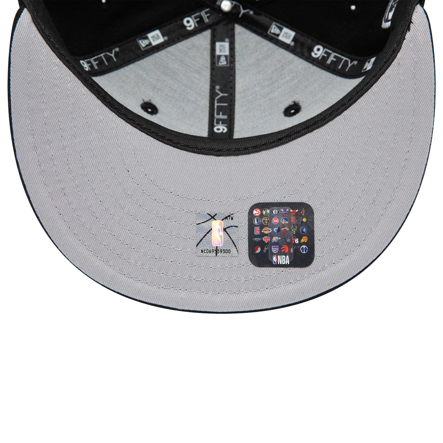Pictured is this LA Lakers NBA Sidepatch Black 9FIFTY Snapback Adjustable cap. 2