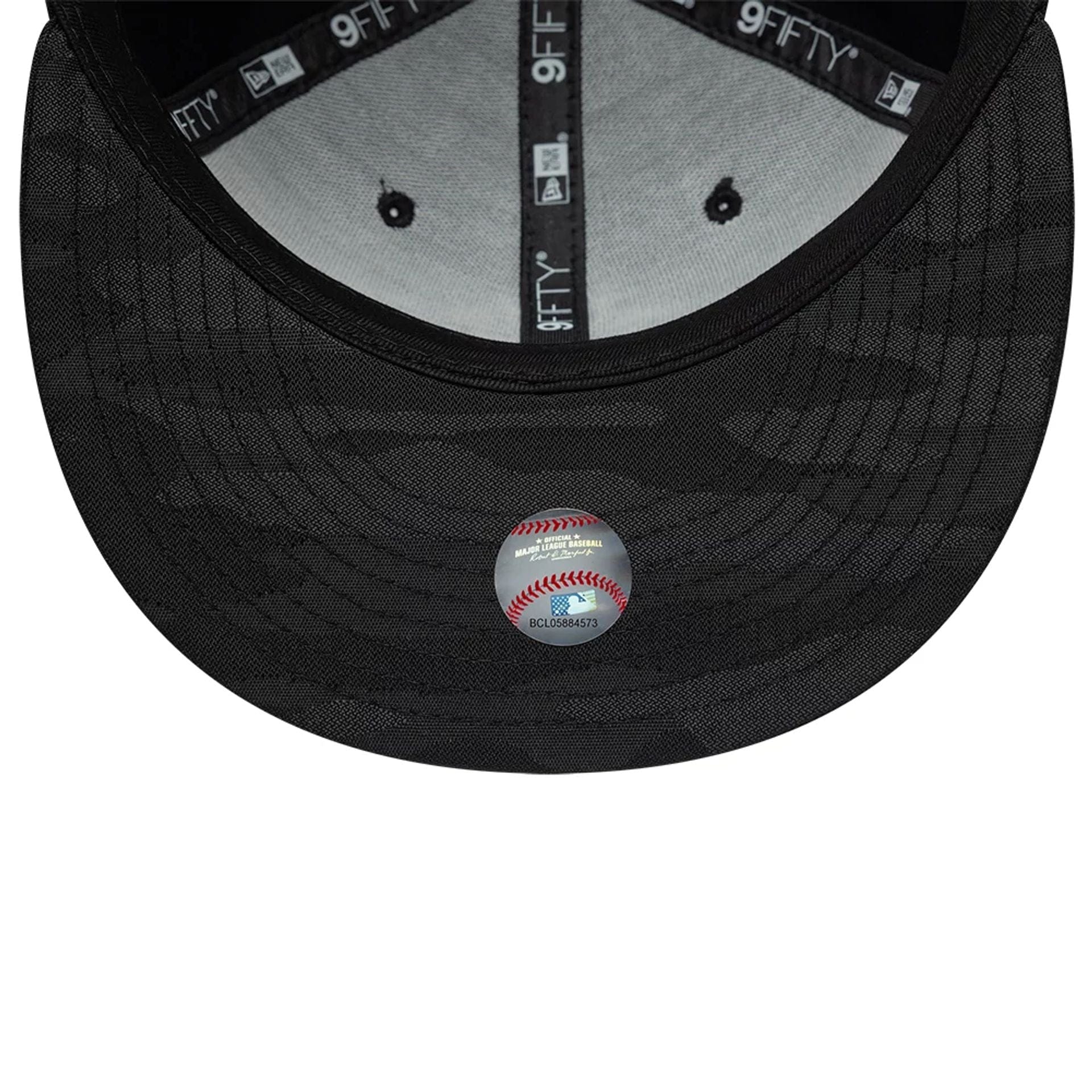 Pictured is this MLB Black On Black New York Yankees 9FIFTY Snapback cap in black. 7