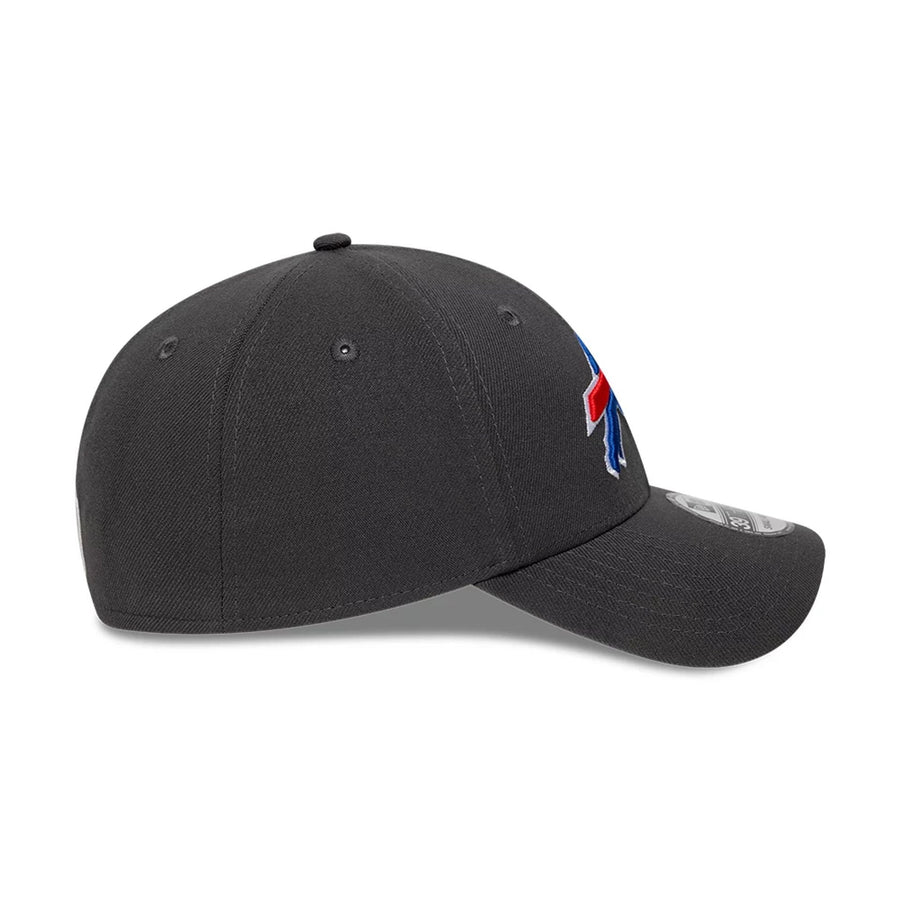 This is a Buffalo Bills NFL Grey 39THIRTY Stretch Fit Cap 6