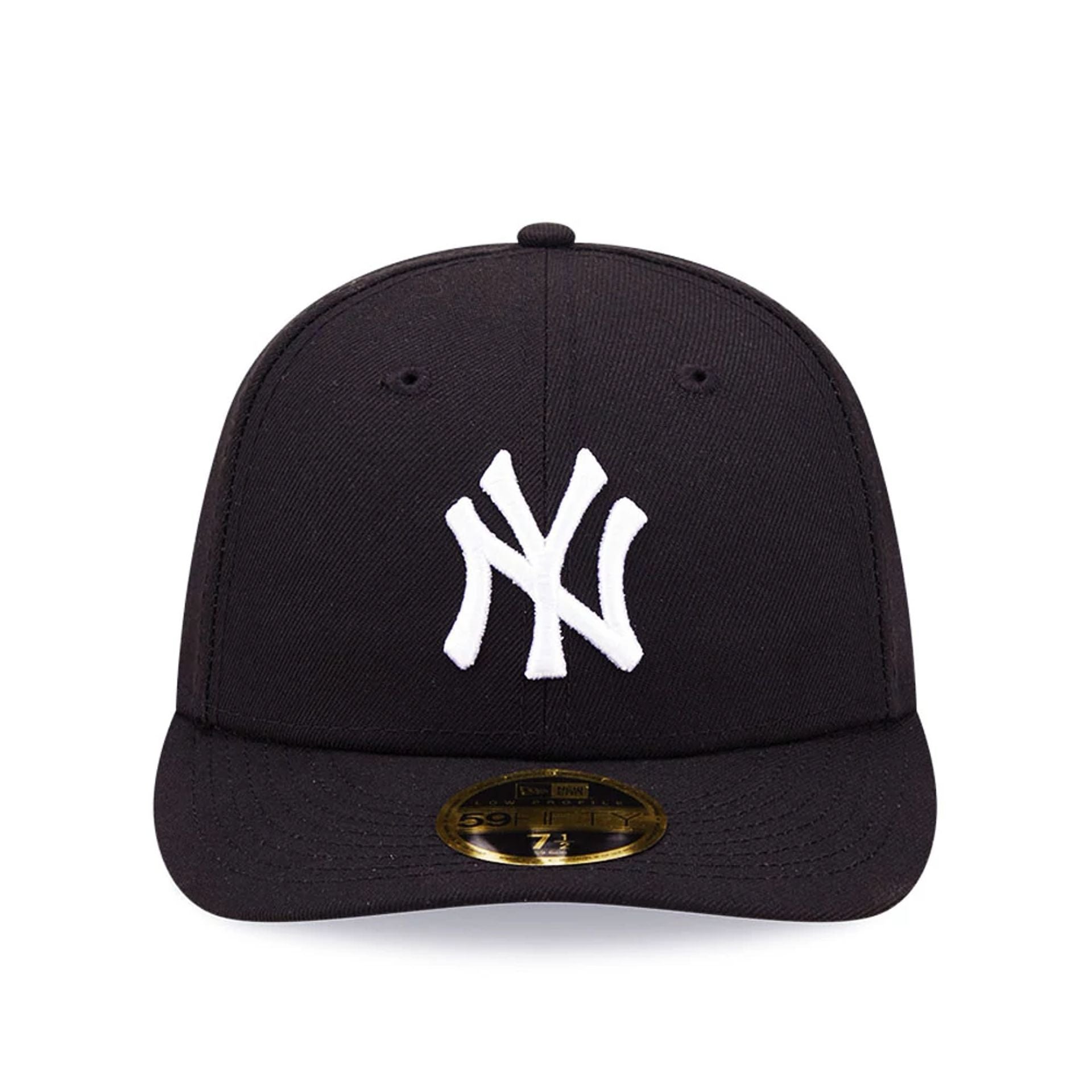 Pictured is this New York Yankees Black Low Profile 59FIFTY Fitted Cap 3