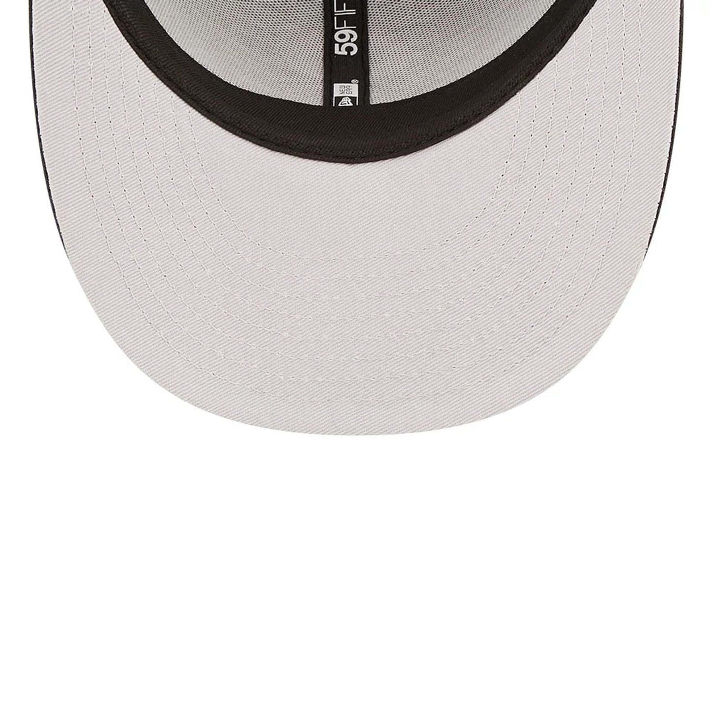 Pictured is this New York Yankees Black Low Profile 59FIFTY Fitted Cap 2