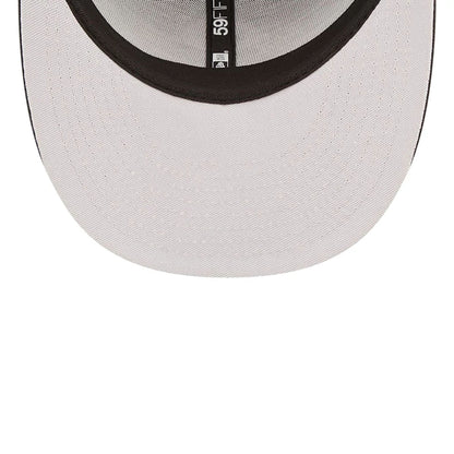 Pictured is this New York Yankees Black Low Profile 59FIFTY Fitted Cap 2