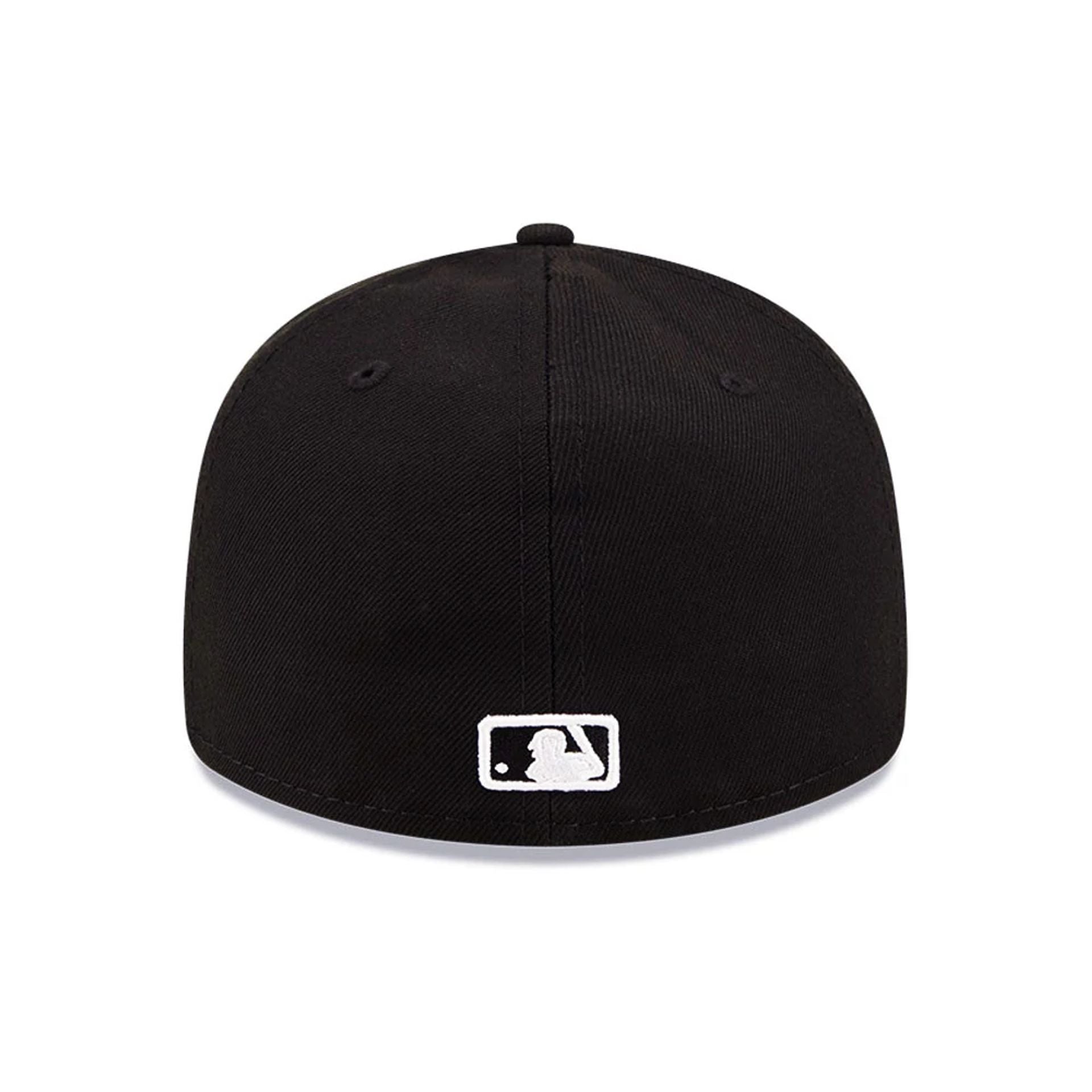 Pictured is this Pittsburgh Pirates MLB Black Low Profile 59FIFTY Fitted cap. 7