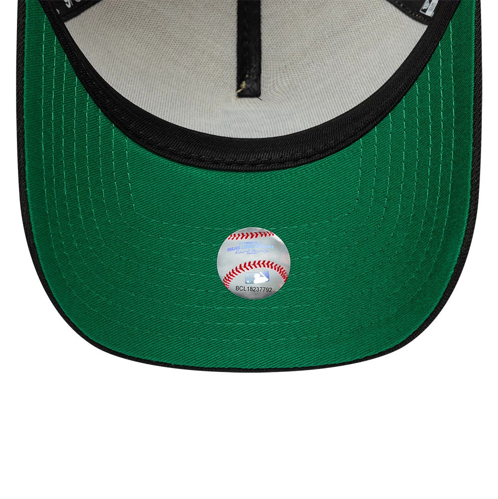 Pictured is this MLB Vegas Chicago White Sox 9FORTY A-Frame cap in gold. 2