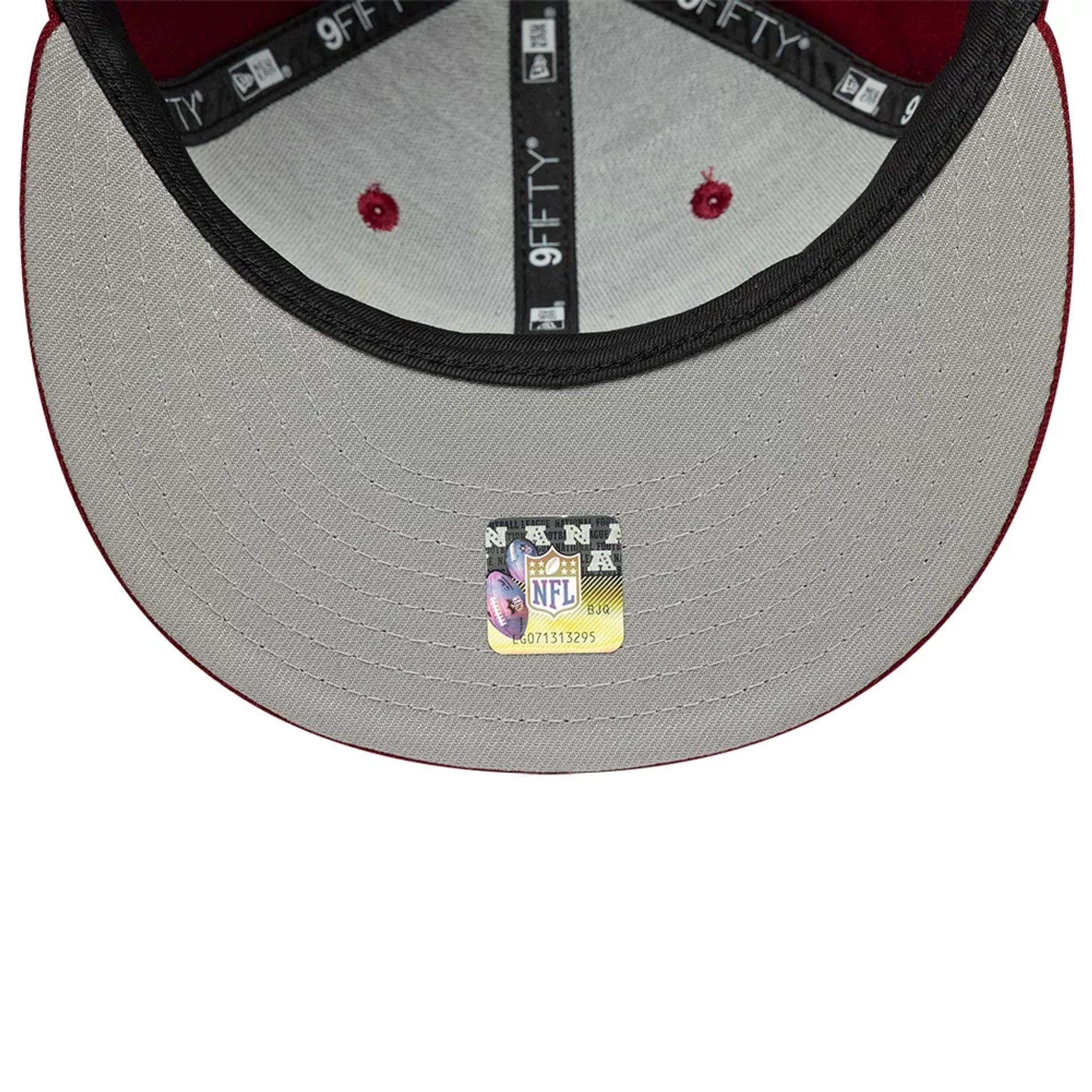 This is a Washington Commanders NFL Dark Red 9FIFTY Snapback Adjustable Cap 2