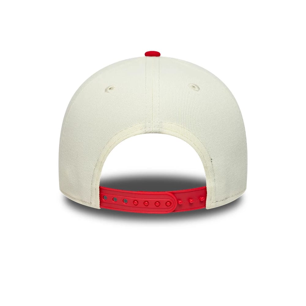 Pictured is this MLB Chrome Scarlet LA Dodgers 9FORTY A-Frame Adjustable cap in white. 5
