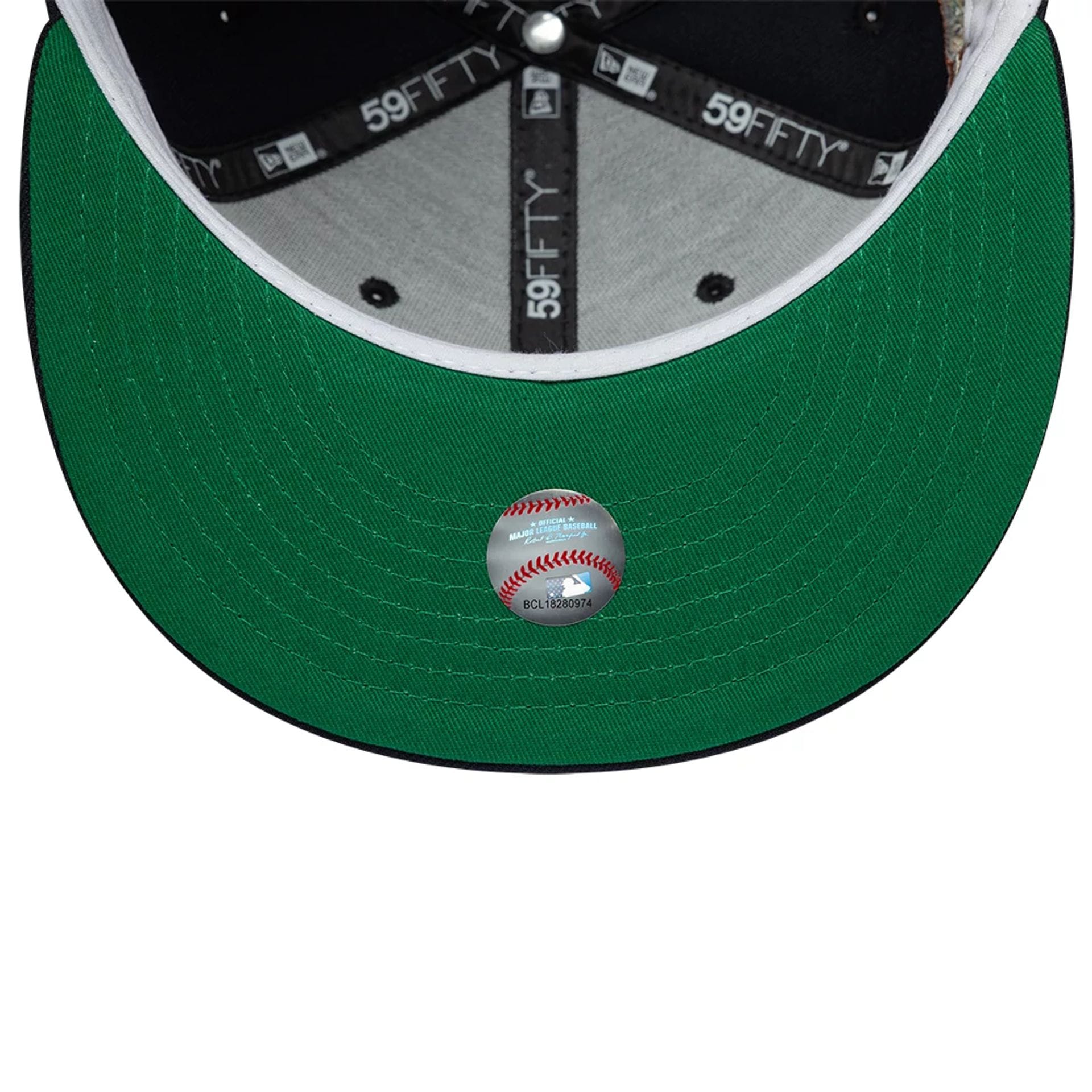 Pictured is this MLB Cooperstown New York Yankees 59FIFTY Fitted cap in navy. 2
