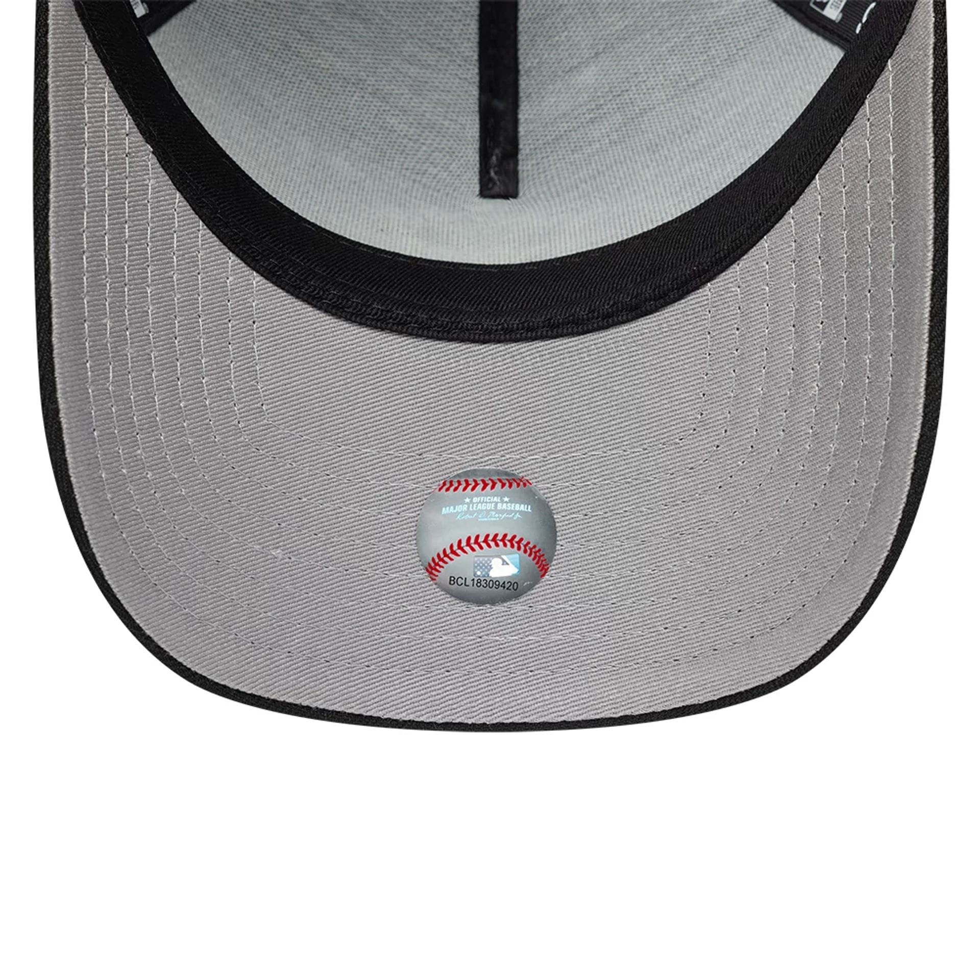 Pictured is this MLB Rose New York Yankees 9FORTY A-Frame cap in black. 2