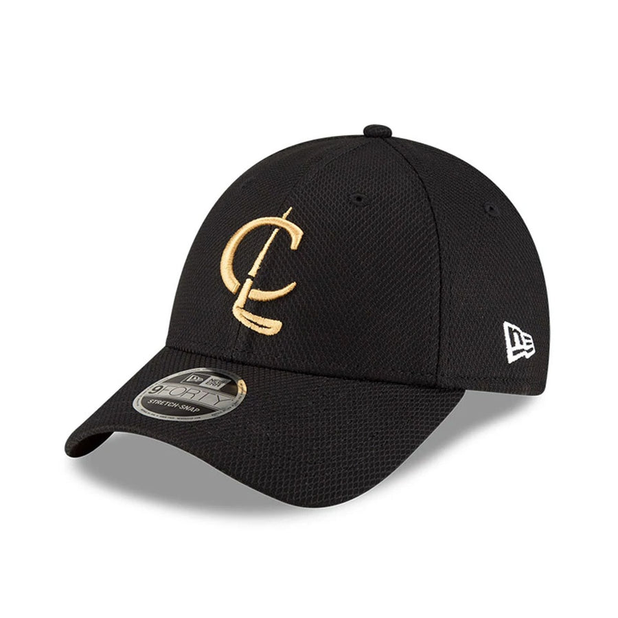 This is a Cleeks LIV Cleeks Black 9FORTY Stretch Snap Adjustable Cap 4