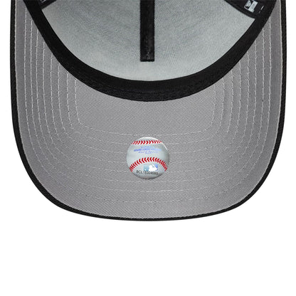 Pictured is this MLB New York Mets 9FORTY A-Frame cap in black. 2