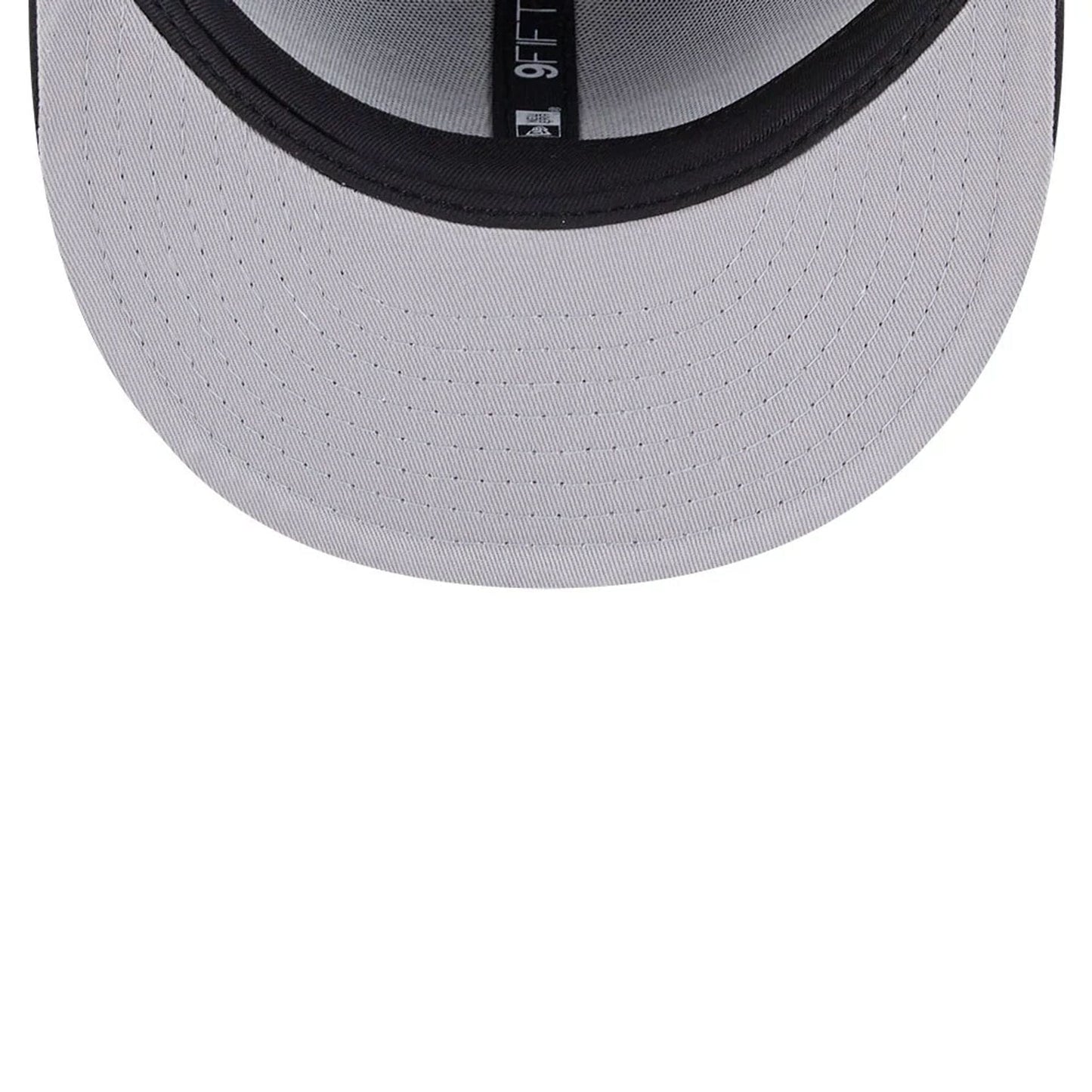 This is a New York Jets NFL Black 9FIFTY Snapback Adjustable Cap 2