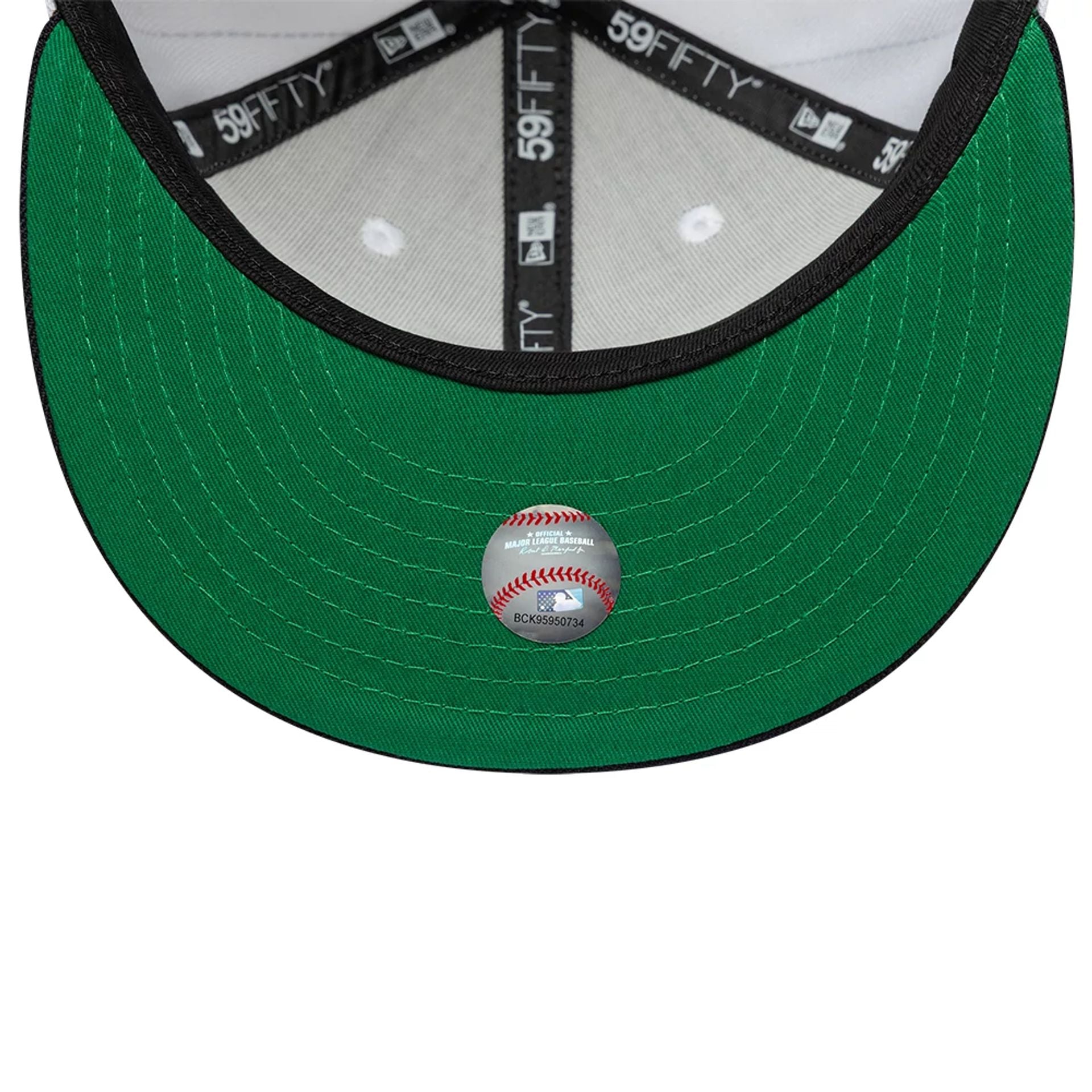 This is a New York Giants MLB Cooperstown White 59FIFTY Fitted Cap 2