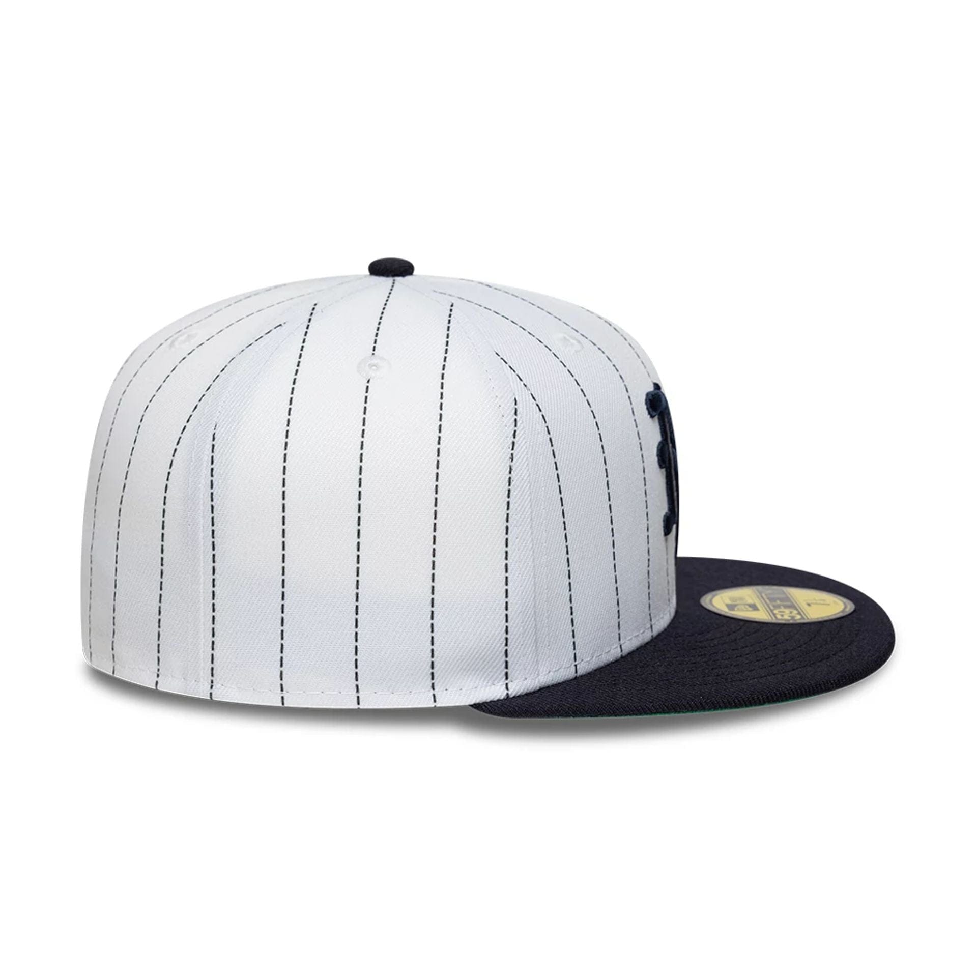 This is a New York Giants MLB Cooperstown White 59FIFTY Fitted Cap 6