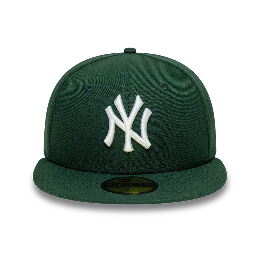 Pictured is this MLB New York Yankees 59FIFTY Fitted cap in dark green. 3