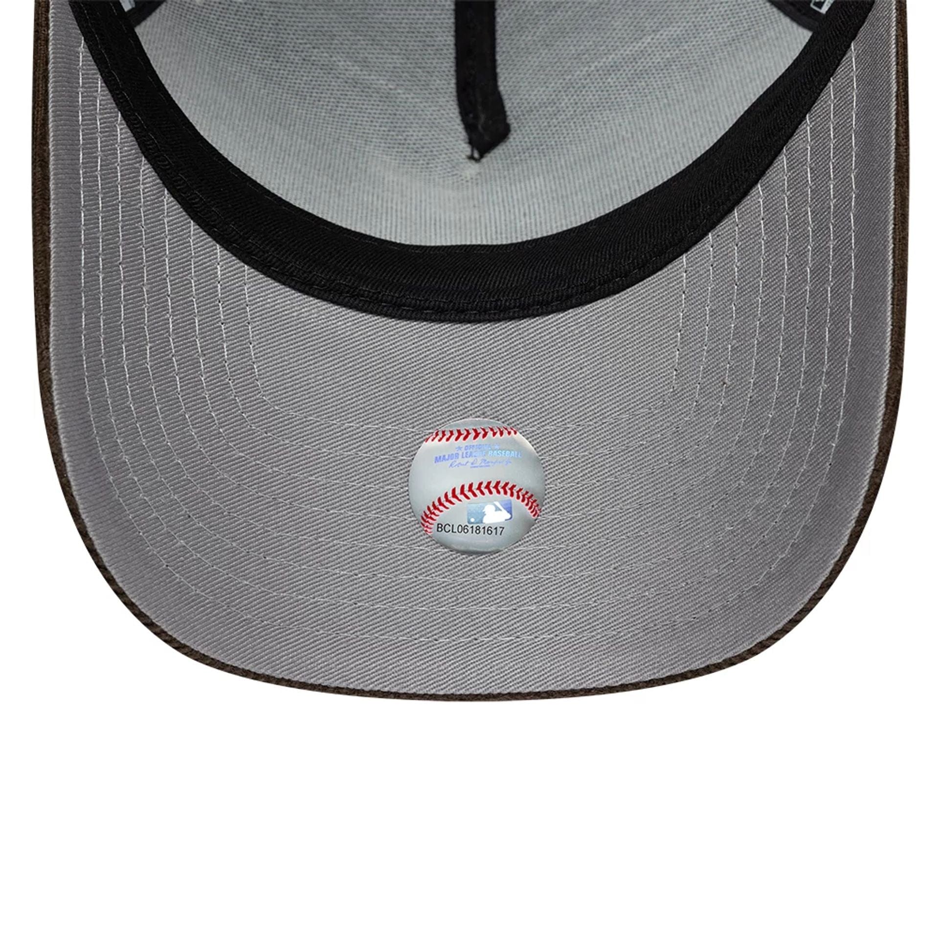 Pictured is this MLB Upside Down LA Dodgers 9FORTY A-Frame cap in brown. 2