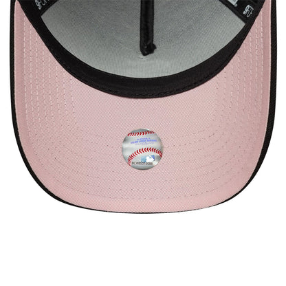 This is a Chicago White Sox MLB Heart Black 9FORTY A-Frame Adjustable Cap 2