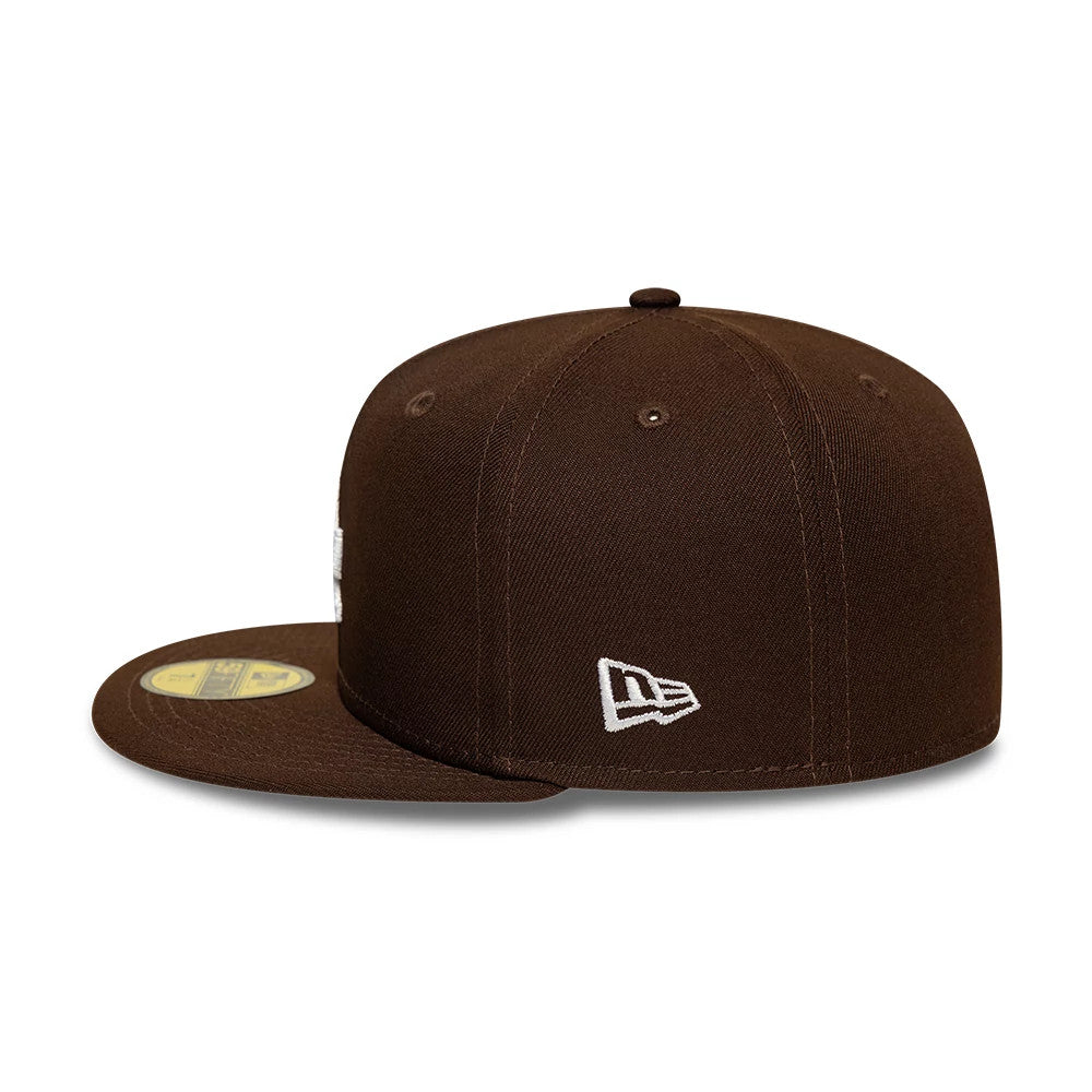 Pictured is this MLB LA Dodgers 59FIFTY Fitted cap in dark brown. 6