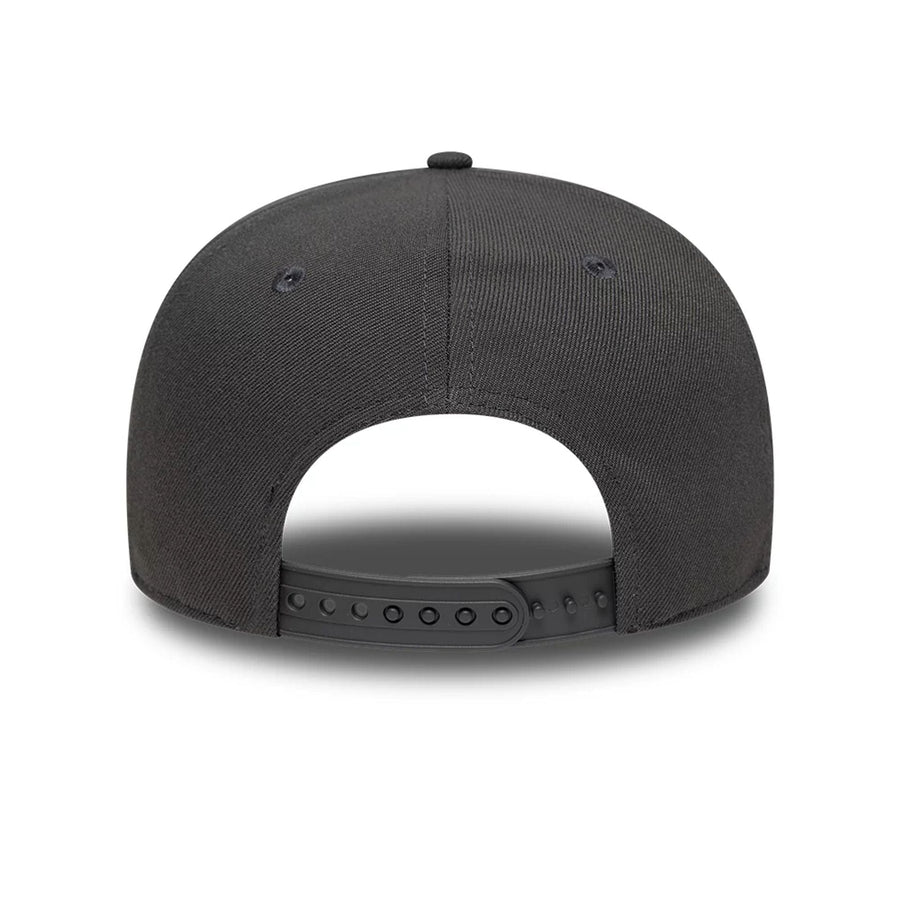 This is a Washington Commanders NFL Grey 9FIFTY Snapback Adjustable Cap 7