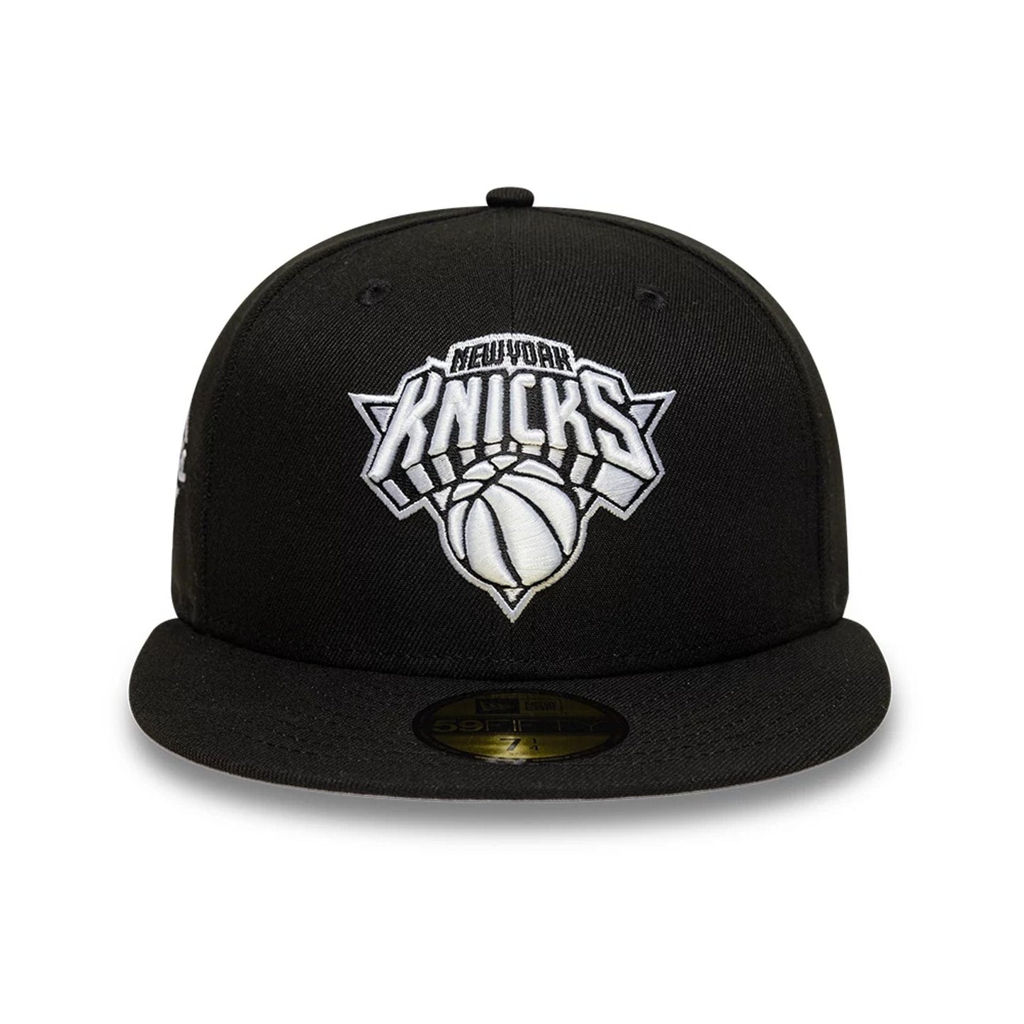 This is a New York Knicks NBA Black 59FIFTY Fitted Cap 3