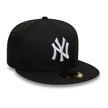 This is a New York Yankees MLB Black 59FIFTY Fitted Cap 4