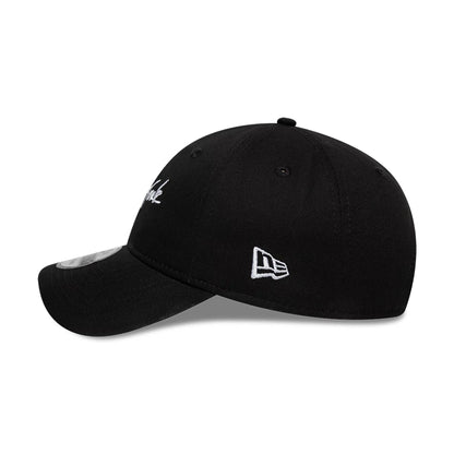 This is a New Era New York Black 9TWENTY Adjustable Cap 4