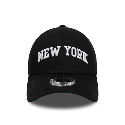This is a New Era New York Black 9FORTY Adjustable Cap 3