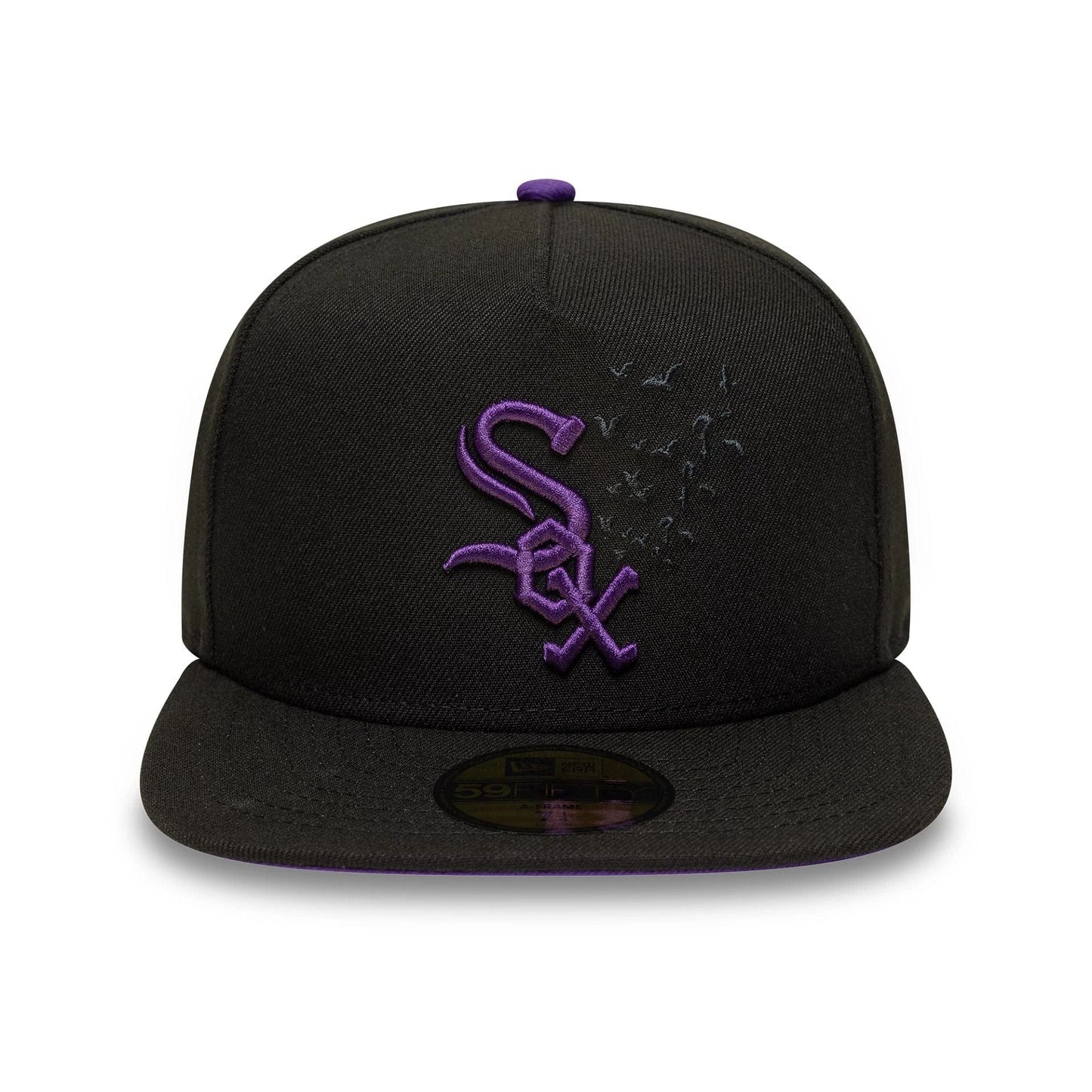 Pictured in this MLB Bats Chicago White Sox Black 59FIFTY A-Frame Fitted Cap 3