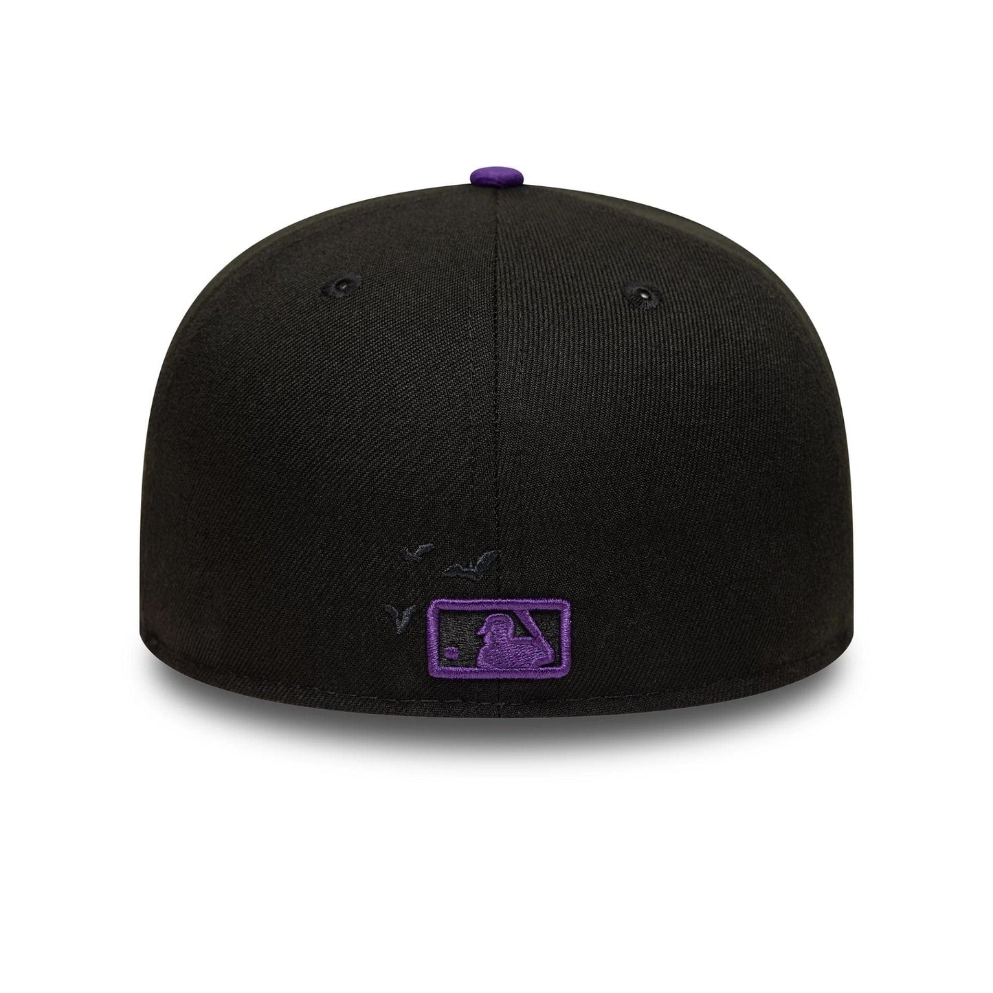 Pictured in this MLB Bats Chicago White Sox Black 59FIFTY A-Frame Fitted Cap 5