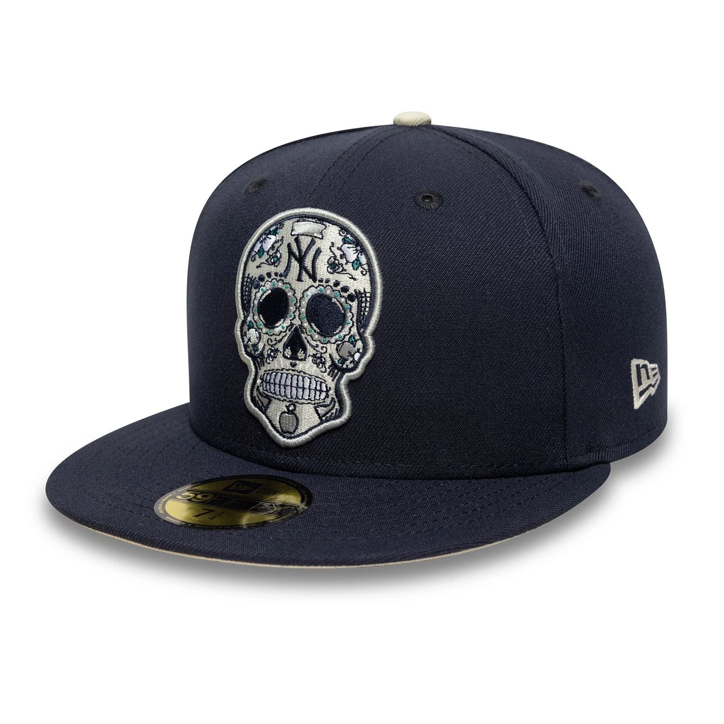 This is a New York Yankees MLB Sugar Skull Navy 59FIFTY Fitted Cap 1