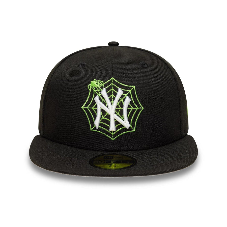 This is a New York Yankees MLB Spider Black 59FIFTY Fitted Cap 3