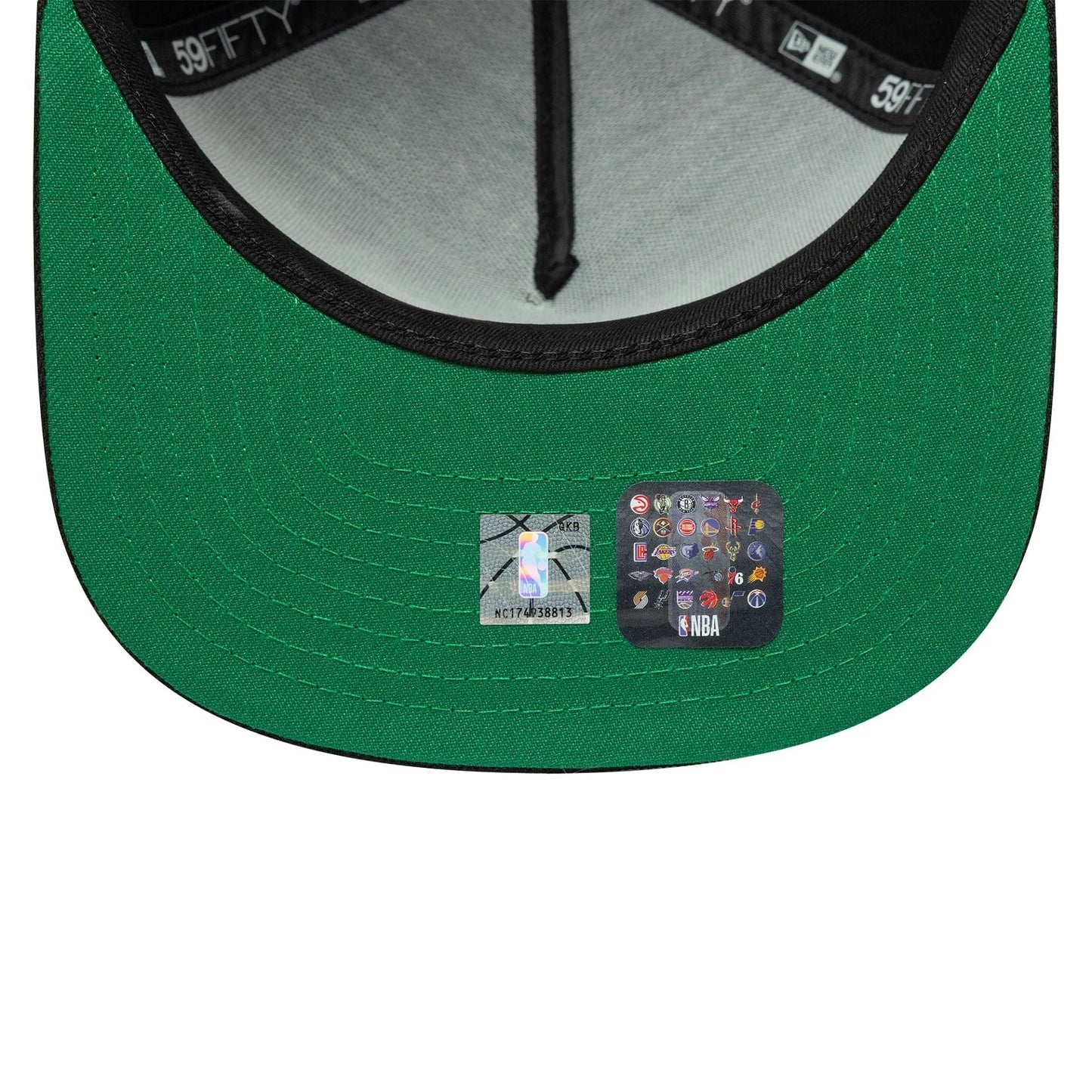 This is a Chicago Bulls Flat Black 59FIFTY A-Frame Fitted Cap 2