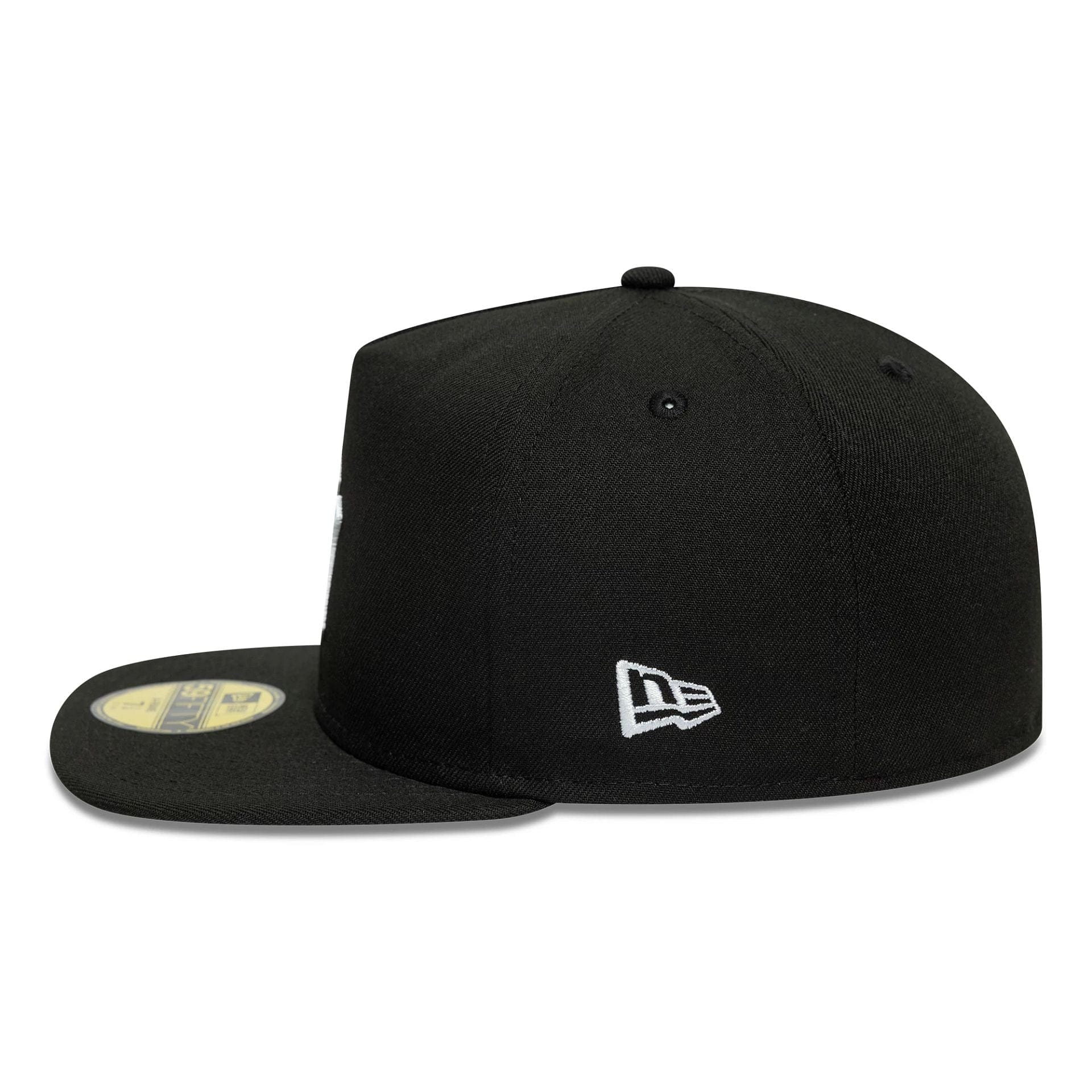 This is a New York Yankees Flat Black 59FIFTY A-Frame Fitted Cap 5