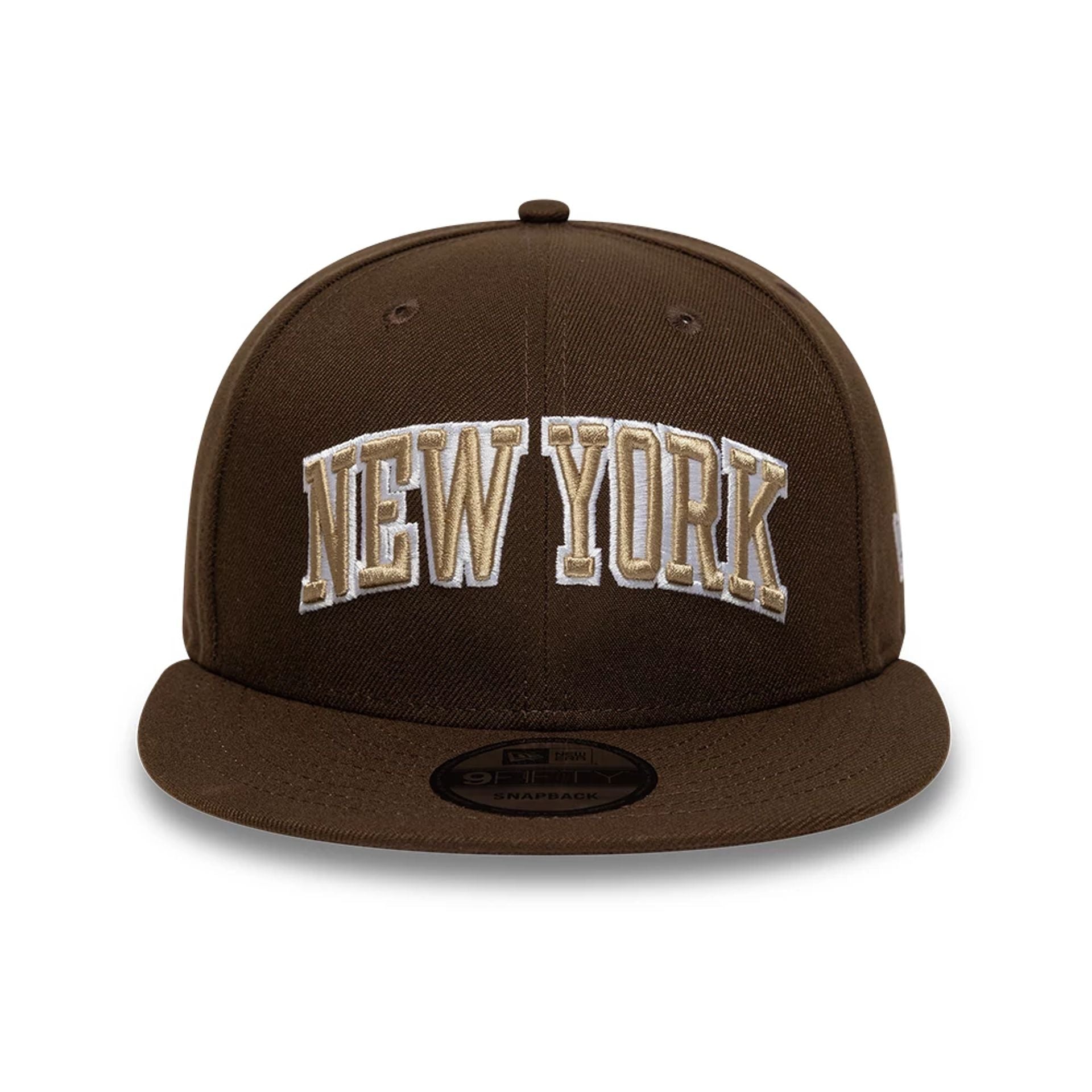 This is a New Era New York Dark Brown 9FIFTY Snapback Adjustable Cap 2