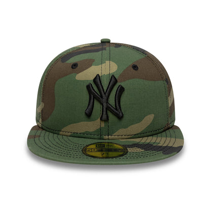This is a New York Yankees MLB Green Camo 59FIFTY Fitted Cap 2