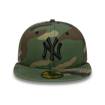 This is a New York Yankees MLB Green Camo 59FIFTY Fitted Cap 2