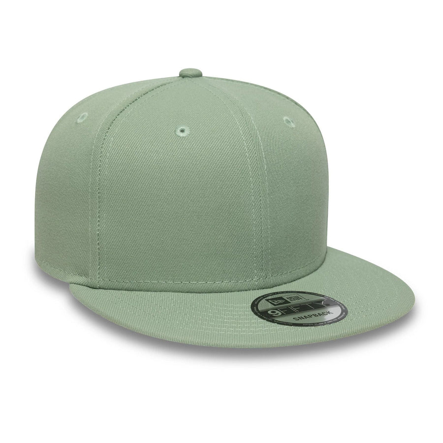 This is a New Era Green 9FIFTY Snapback Adjustable Cap 3