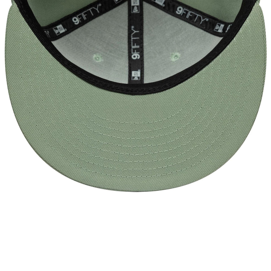 This is a New Era Green 9FIFTY Snapback Adjustable Cap 7
