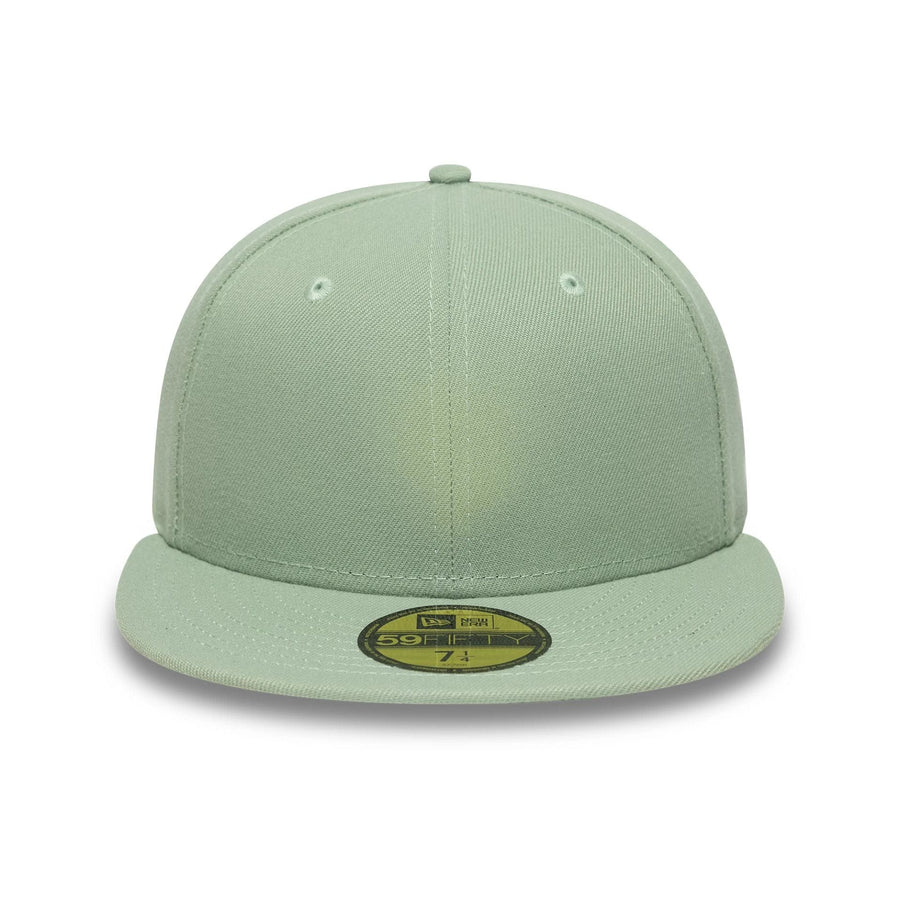 This is a New Era Green 59FIFTY Fitted Cap 2