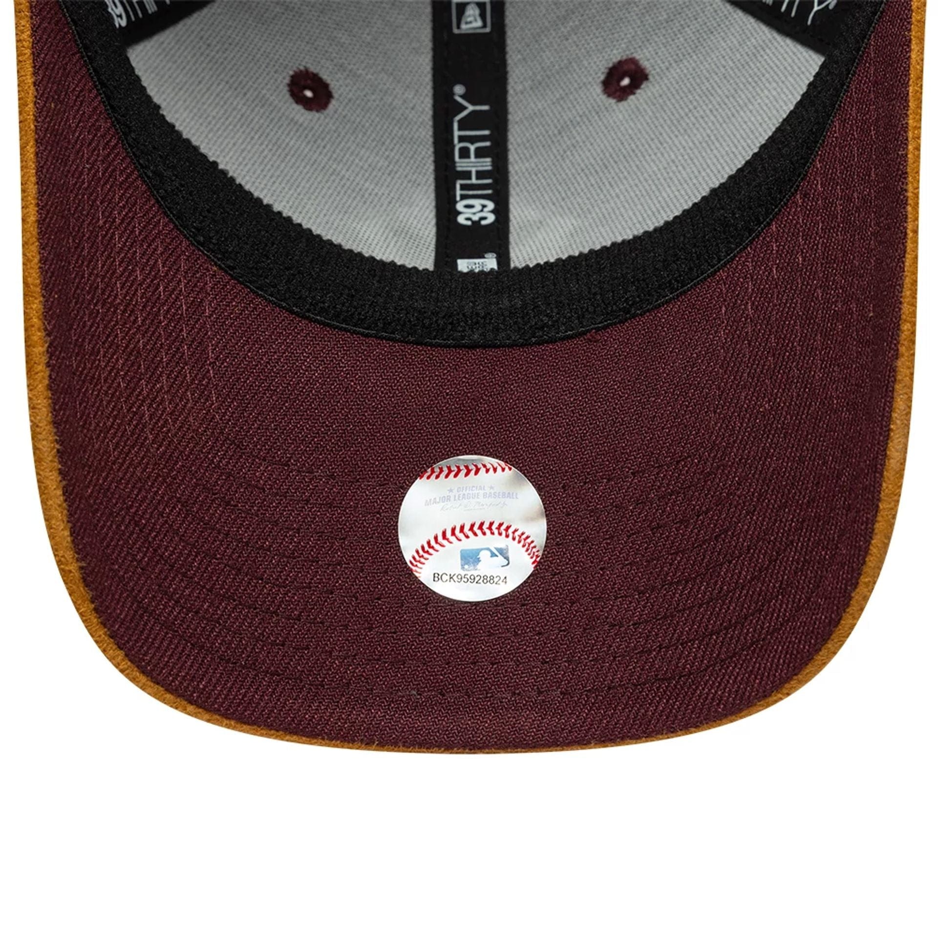 This is a New York Yankees MLB Dark Purple 39THIRTY Stretch Fit Cap 7