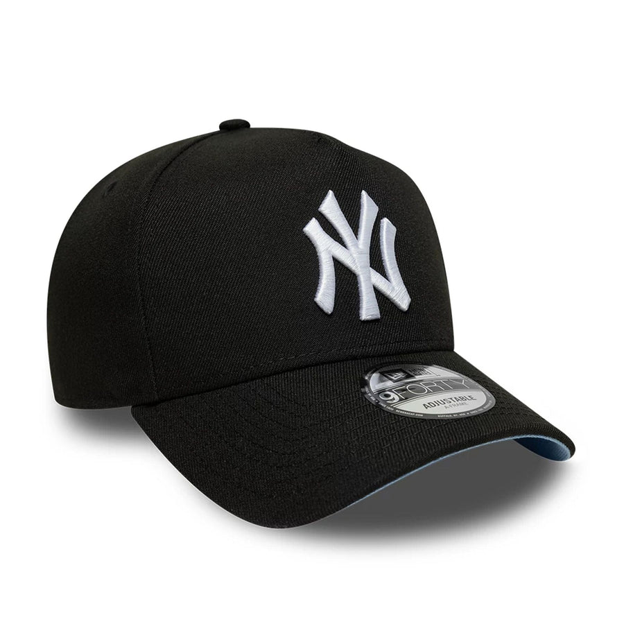This is a New York Yankees MLB Black 9FORTY A-Frame Adjustable Cap 4