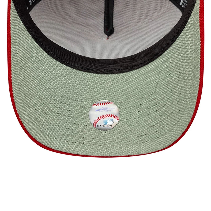 This is a New York Yankees MLB Heart Red 9FORTY A-Frame Adjustable Cap 2